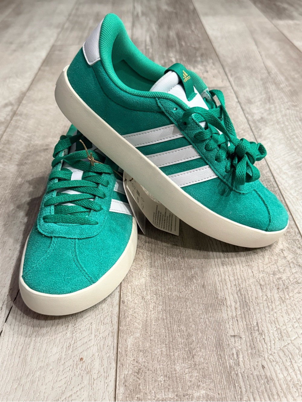 Adidas VL Court 3.0 Green Suede Sneakers Women’s 7 NWT